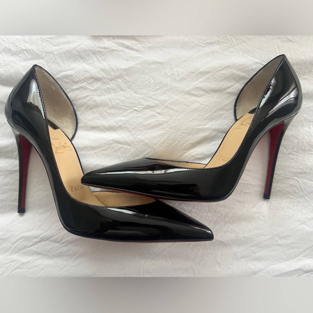 Beautiful Christian Louboutin Blk Patent Leather Heels w/ receipt, dust bag/box.